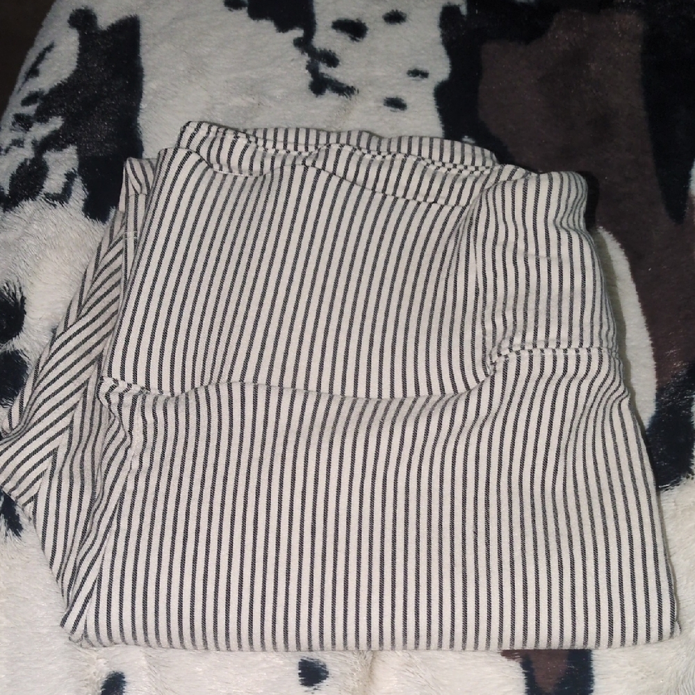 Worthington Black and White Striped Pull-On Skinny Pants